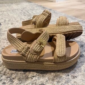 Steve Madden Bigmona Platform Footbed Sandals